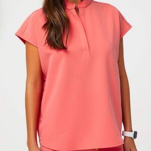 Figs hot coral Rafaela scrub top size M
